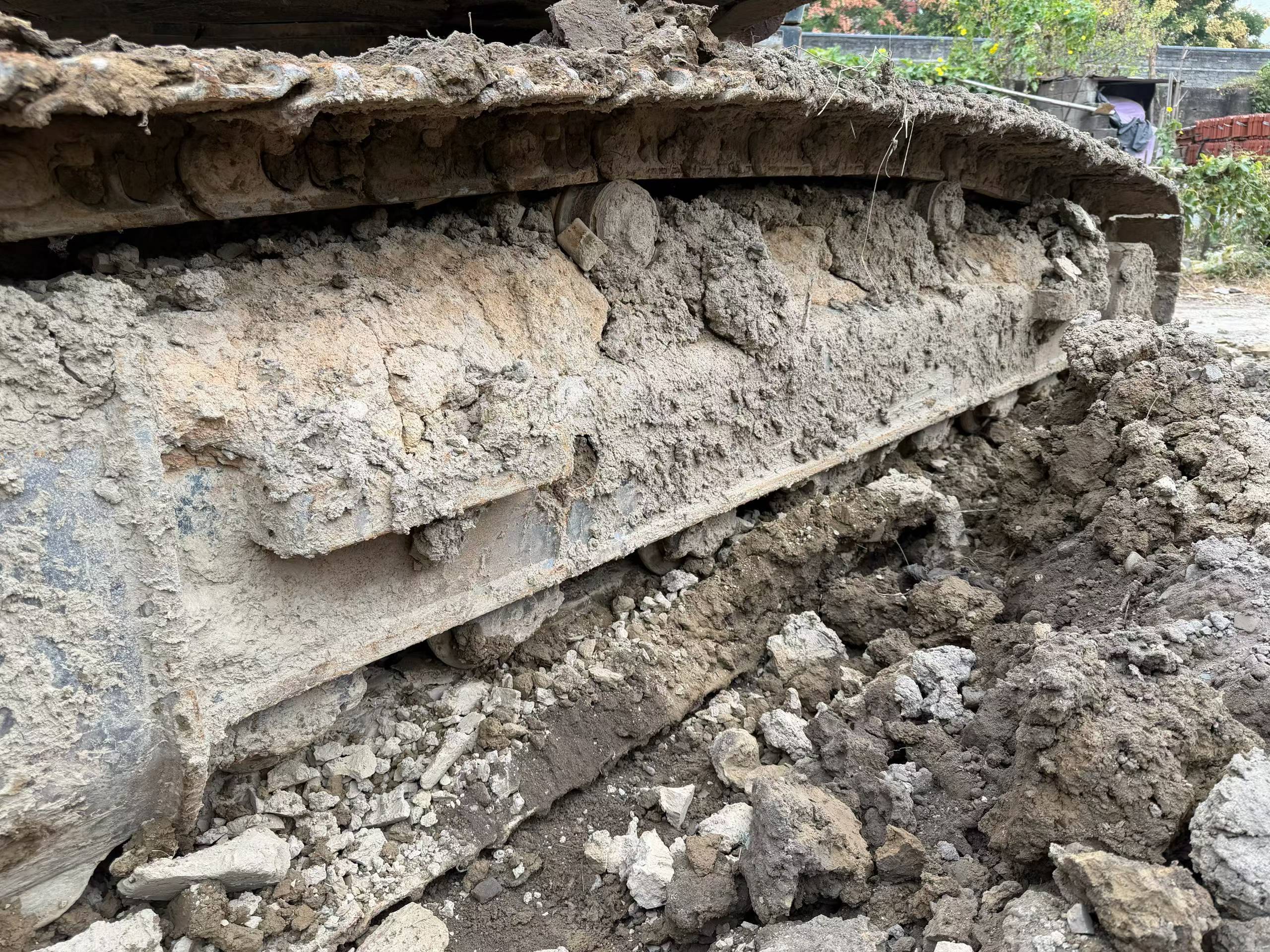 Buy Hyundai R215VS Used Excavator / 4
