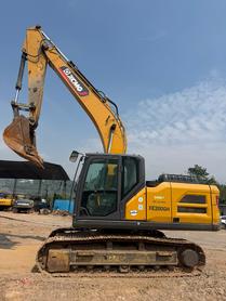 Buy XCMG XE245D Used Excavator / 2 Buy XCMG XE245D Used Excavator / 2