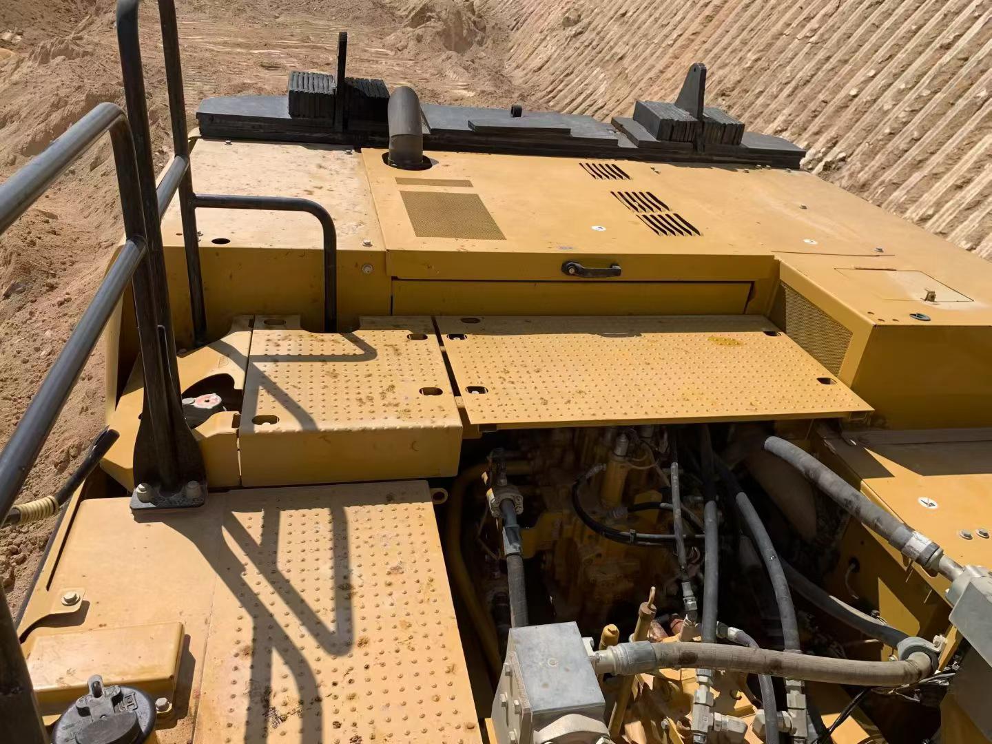 Buy Caterpillar 345B Used Excavator / 8