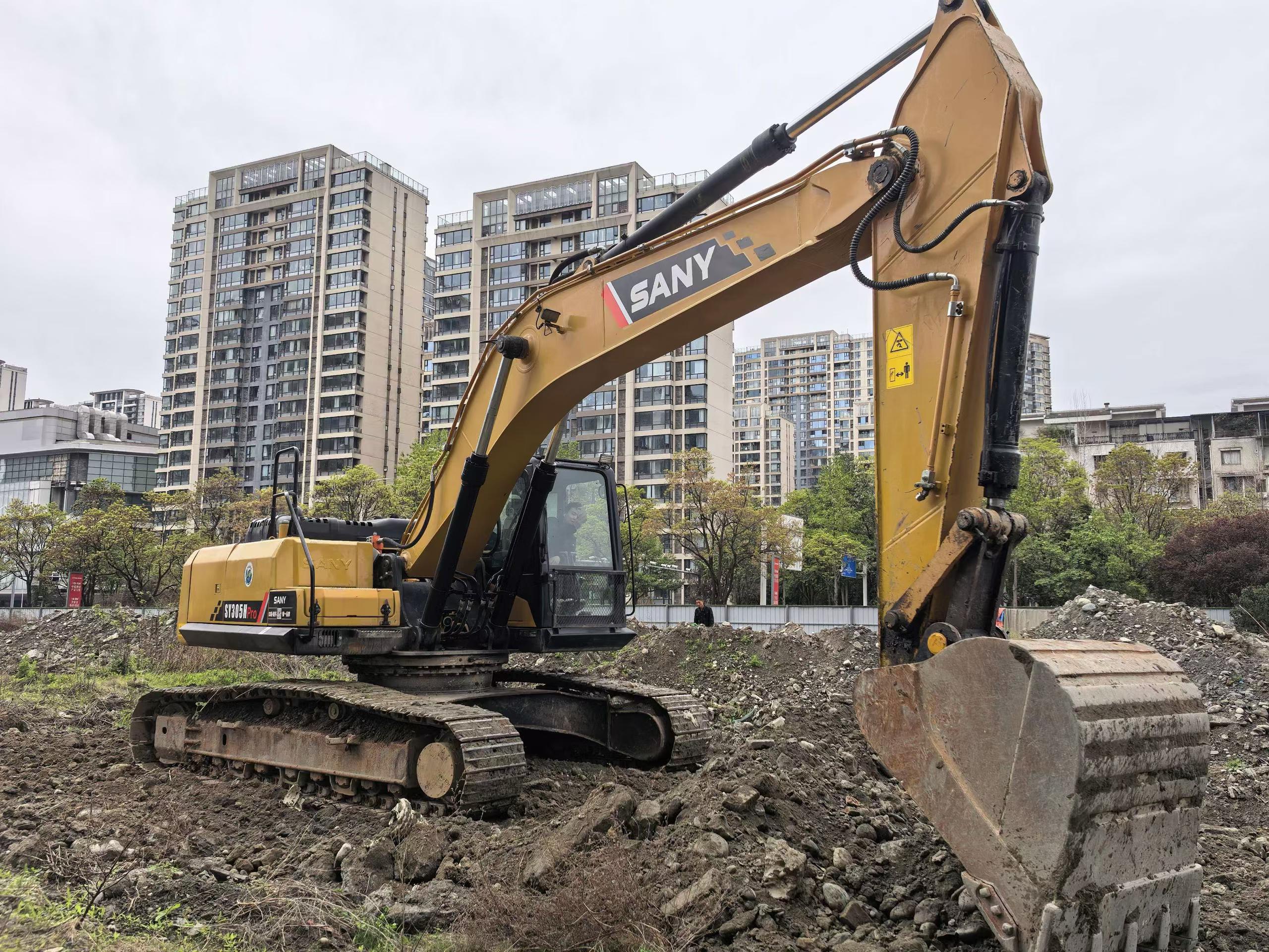 Buy Sany SY245H Used Excavator / 4