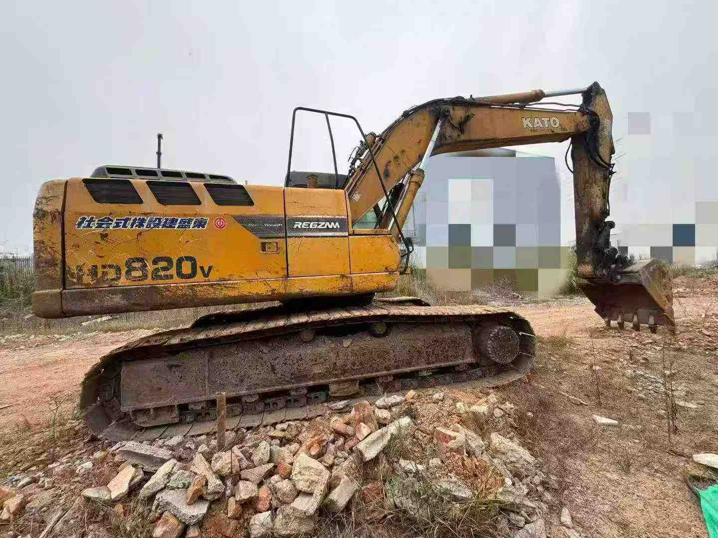 Buy Kato HD820 Used Excavator / 4