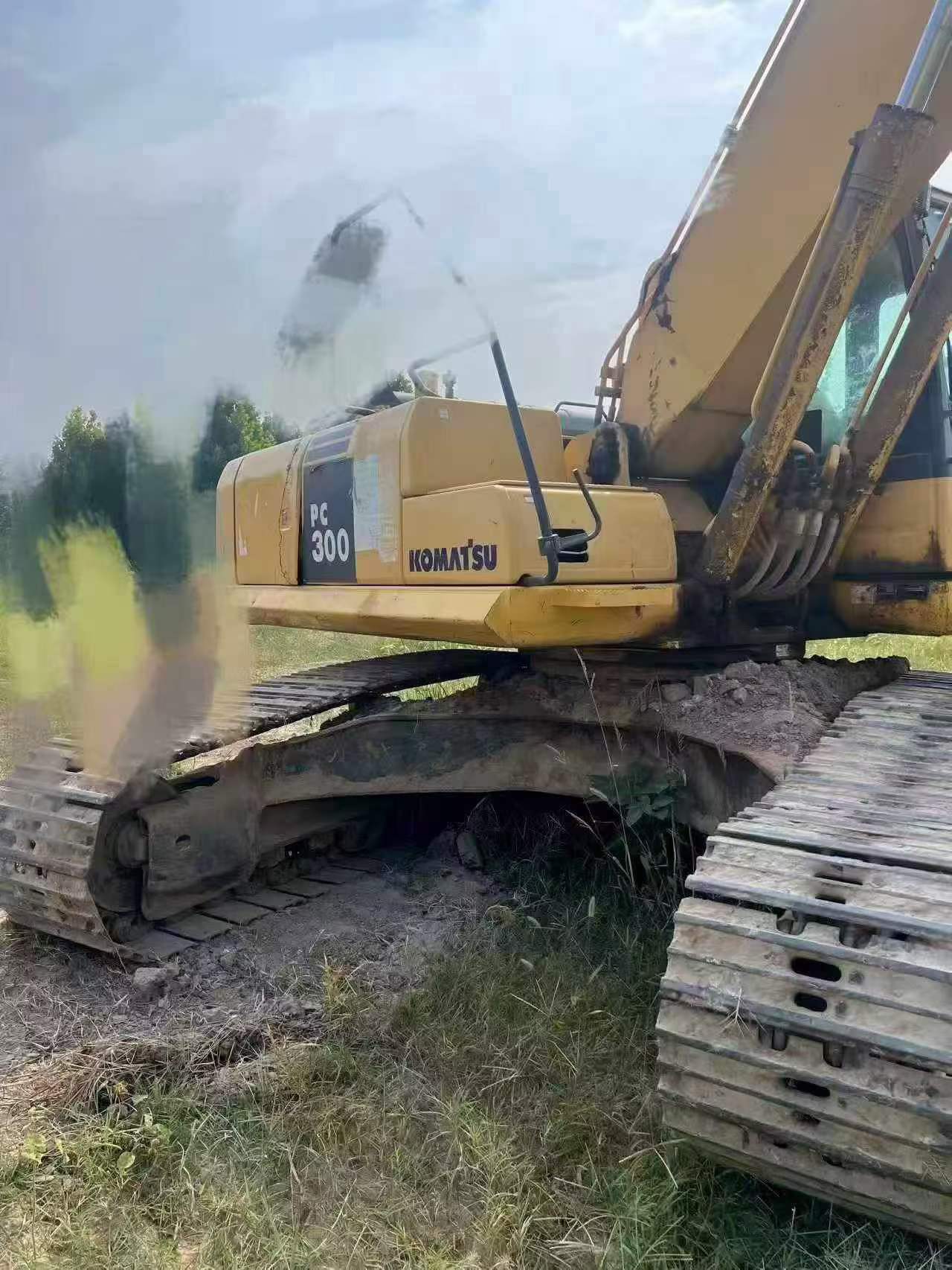 Buy Komatsu PC240-6 Used Excavator / 2