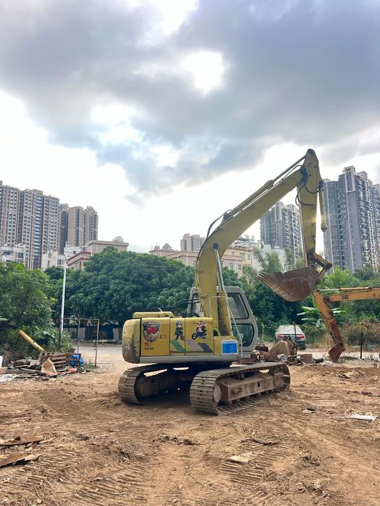 Buy Sumitomo SH120A2 Used Excavator / 1