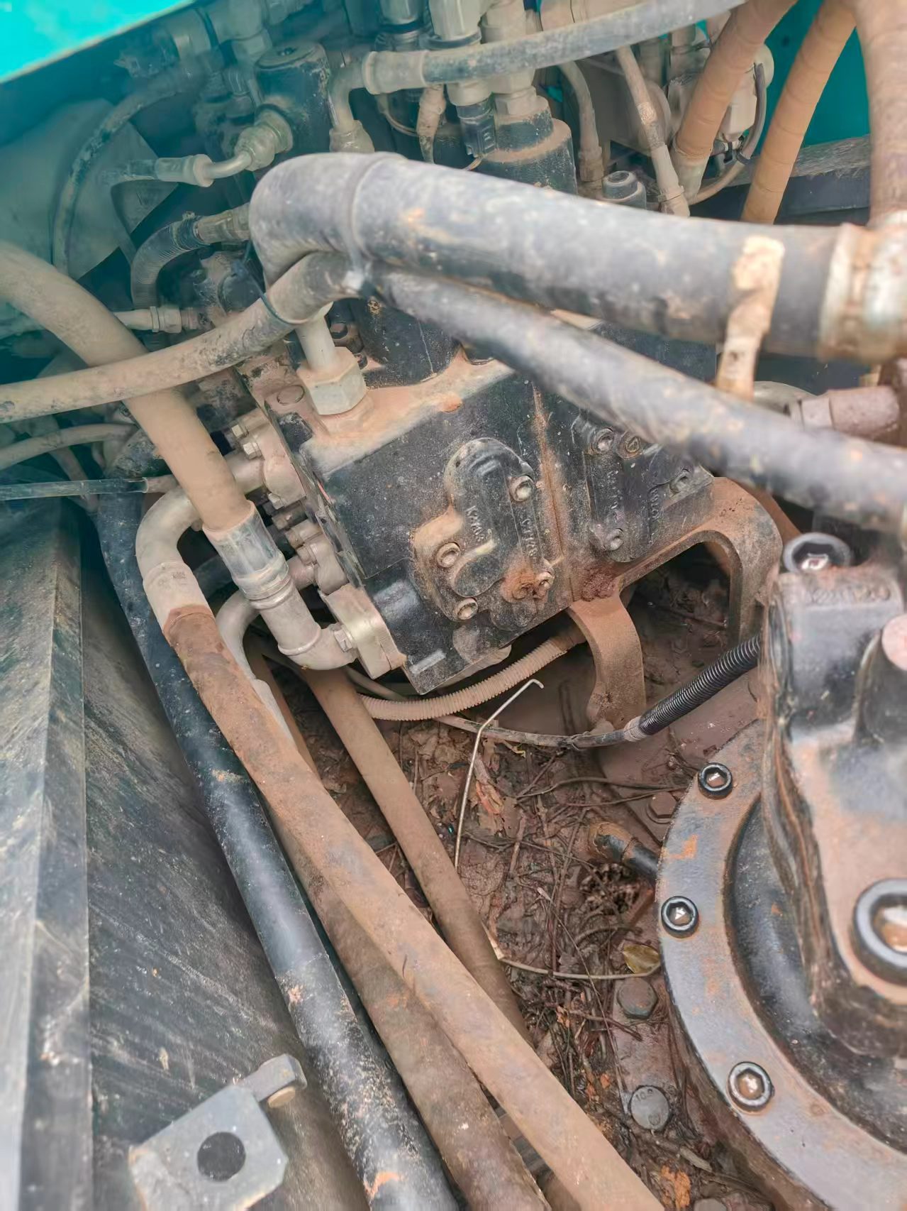 Buy Kobelco SK210-6 Used Excavator / 5