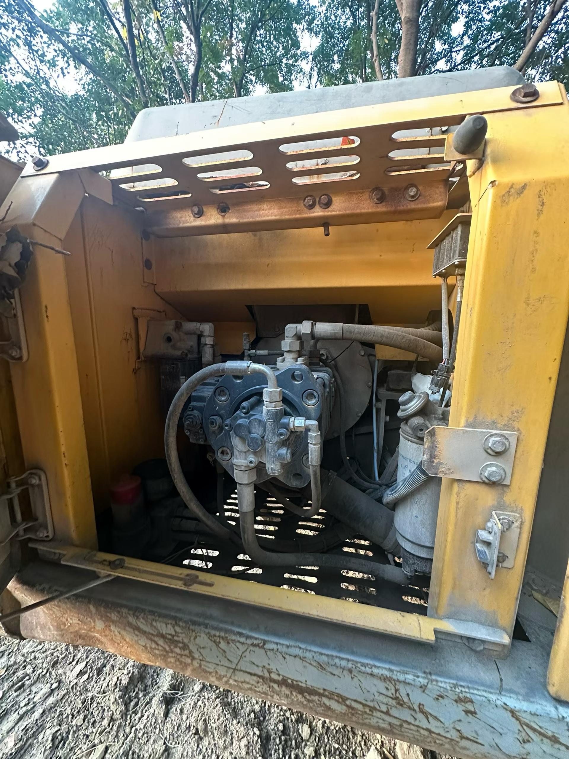 Buy XCMG XE215 Used Excavator / 6