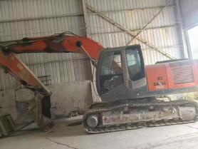 Buy Hitachi EX200-3 Used Excavator / 4 Buy Hitachi EX200-3 Used Excavator / 4