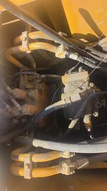 Buy Hyundai R220-5 Used Excavator / 6 Buy Hyundai R220-5 Used Excavator / 6