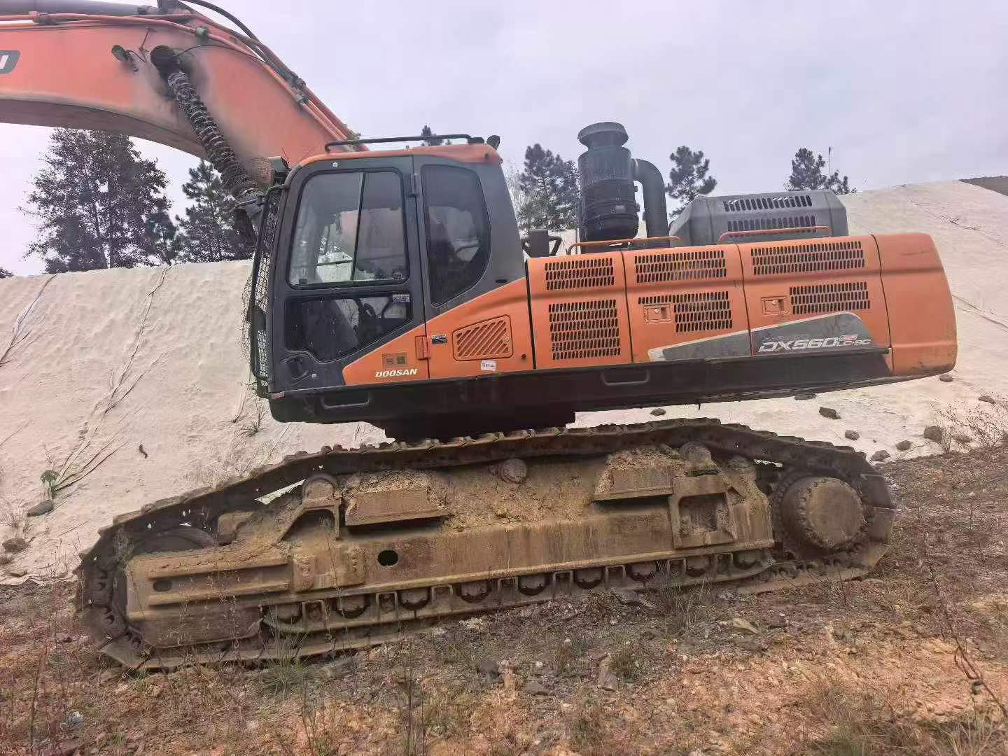 Buy Doosan DH200-3 Used Excavator / 2