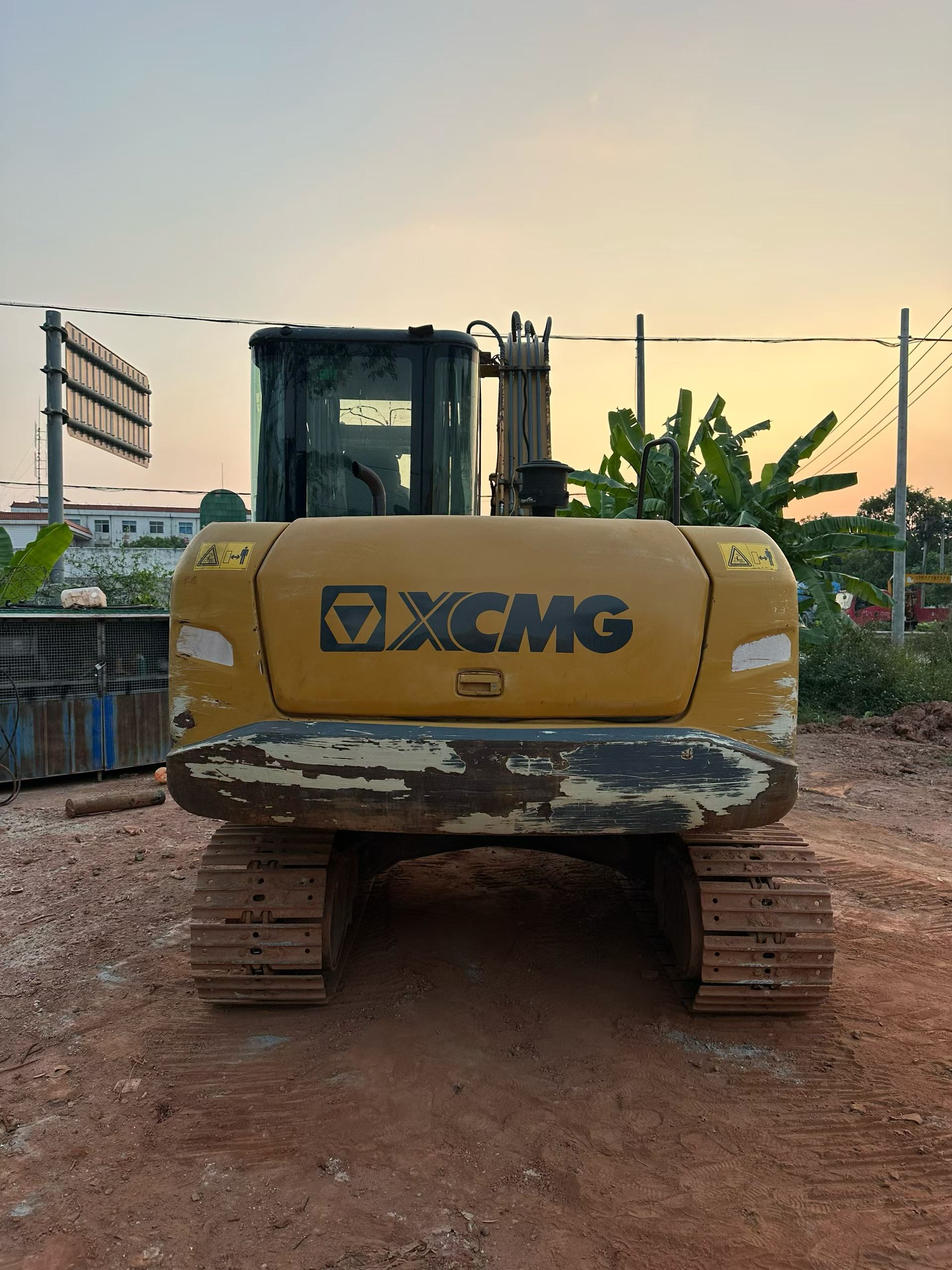 Buy XCMG XE75C Used Excavator / 4