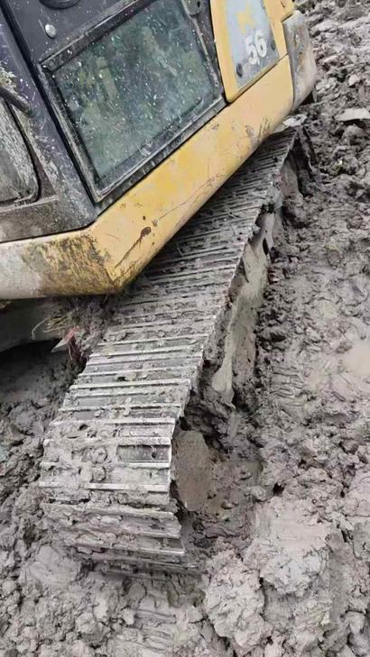 Buy Komatsu PC56-7 Used Excavator / 1