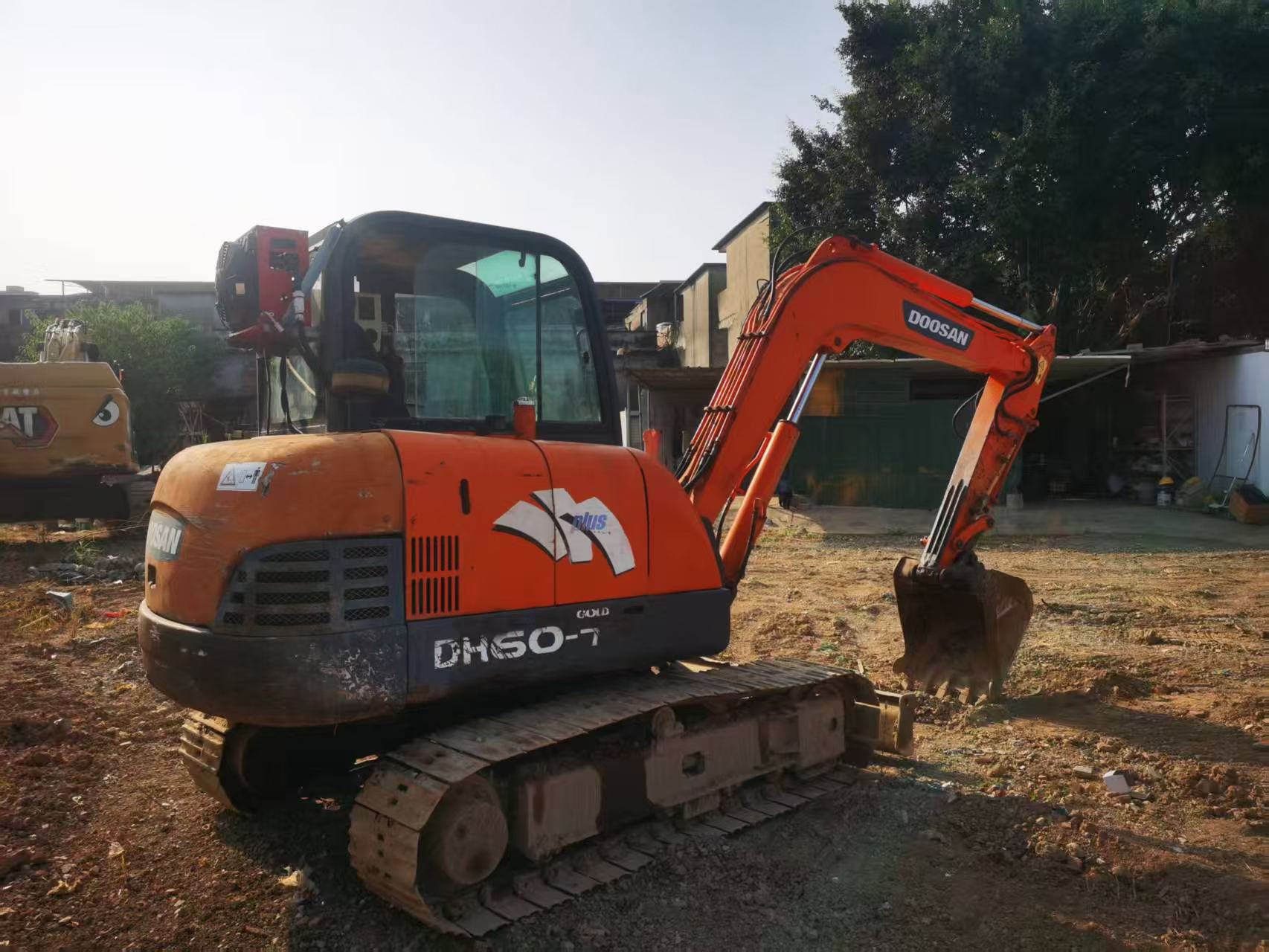 Buy Doosan DH60 Used Excavator / 2