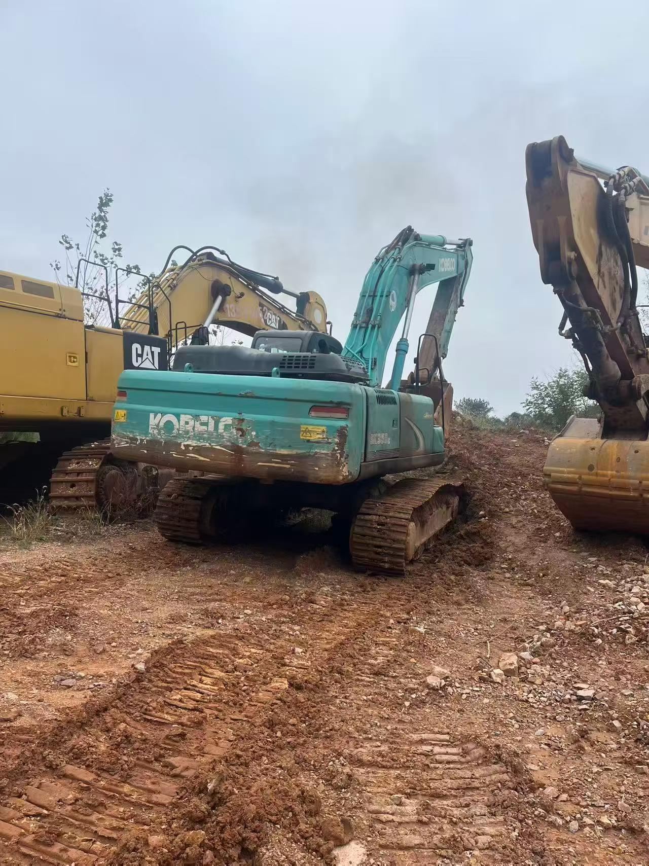 Compre Escavadeira Kobelco SK330 Usada / 6