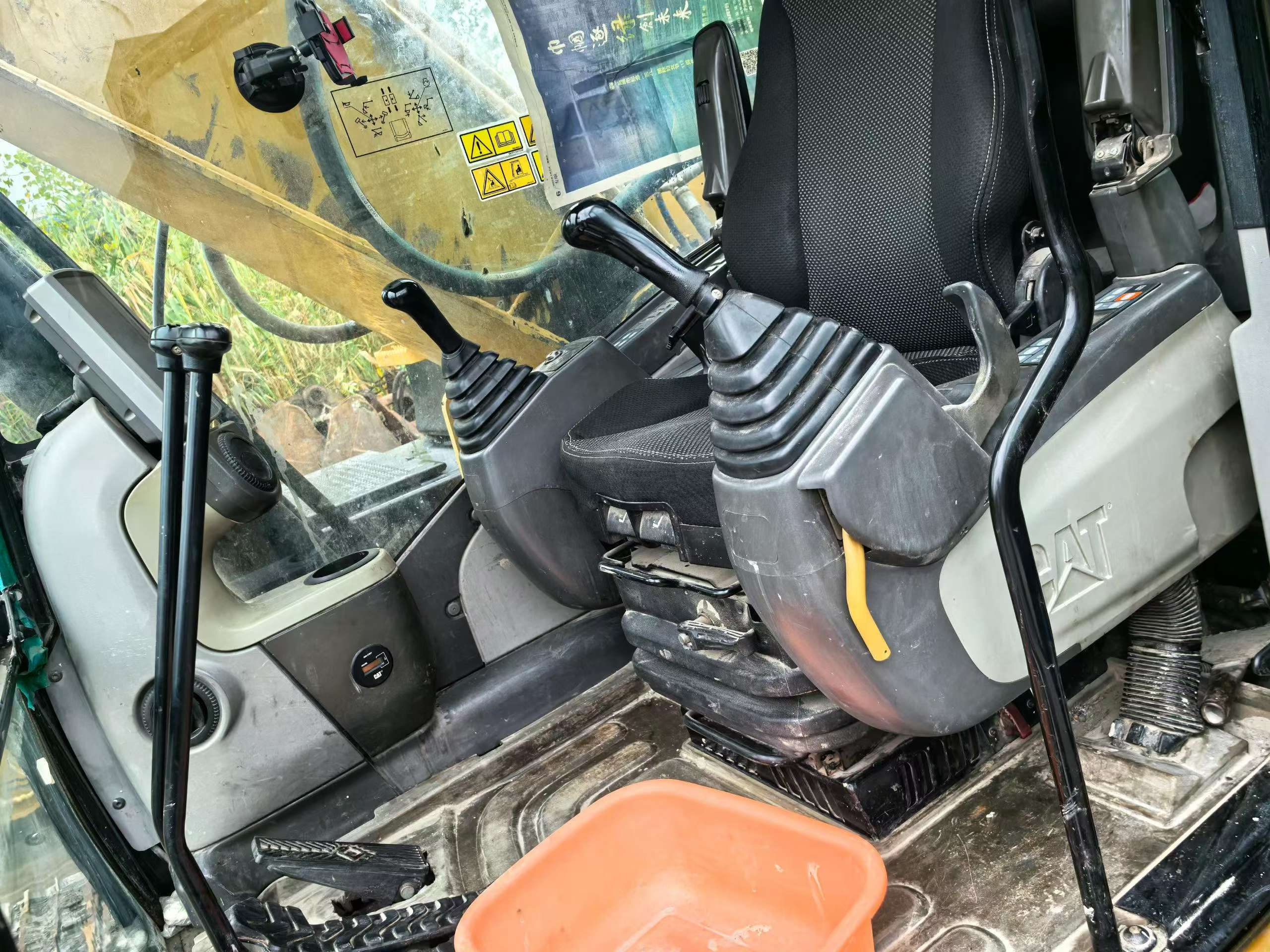 Buy Caterpillar 320D Used Excavator / 6
