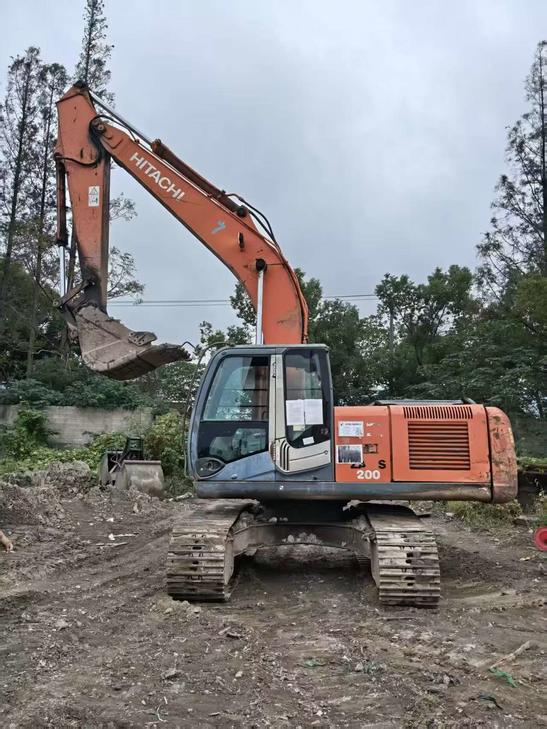 Buy Hitachi EX200 Used Excavator / 1