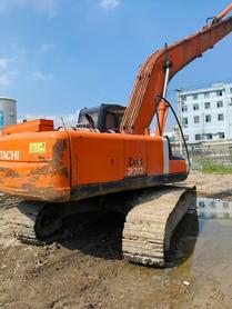 Buy Hitachi EX200 Used Excavator / 2 Buy Hitachi EX200 Used Excavator / 2