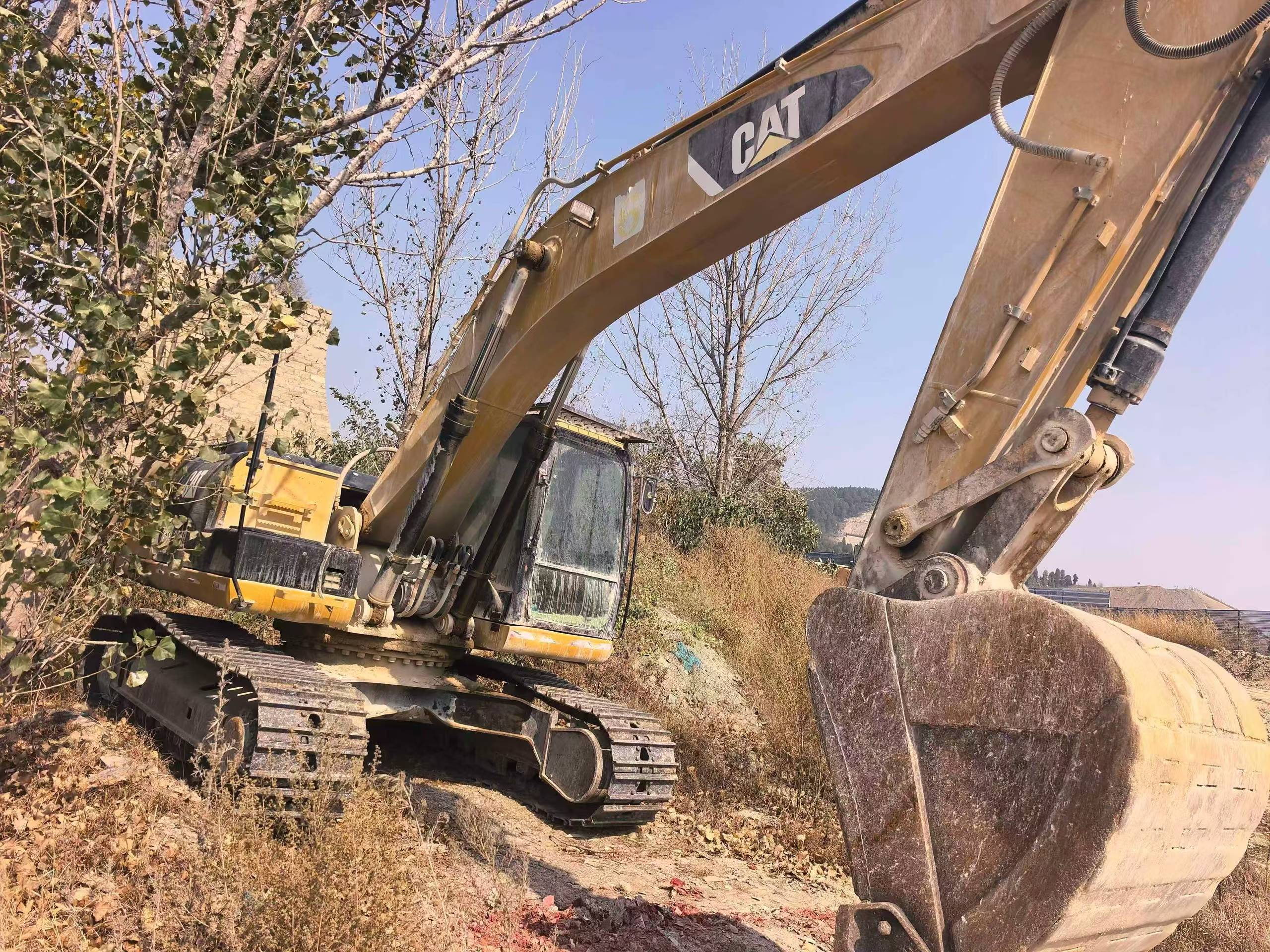 Buy Caterpillar 324D Used Excavator / 2