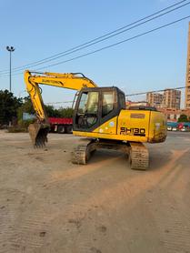 Buy Sumitomo SH130-3 Used Excavator / 3 Buy Sumitomo SH130-3 Used Excavator / 3