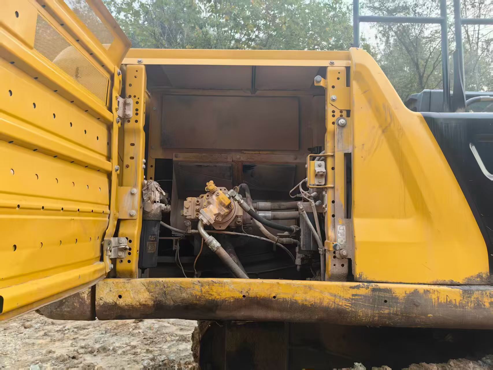 Buy Caterpillar 336E Used Excavator / 4