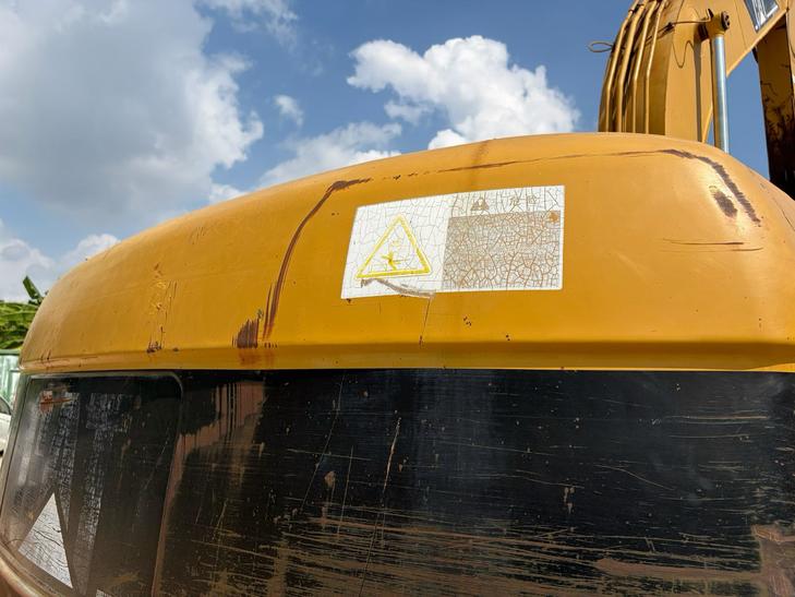 Buy Caterpillar 320C Used Excavator / 1