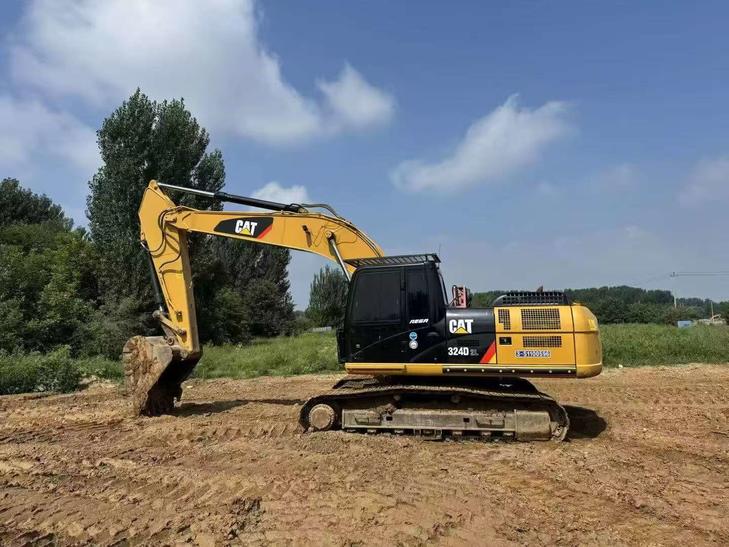 Buy Caterpillar 324D Used Excavator / 1