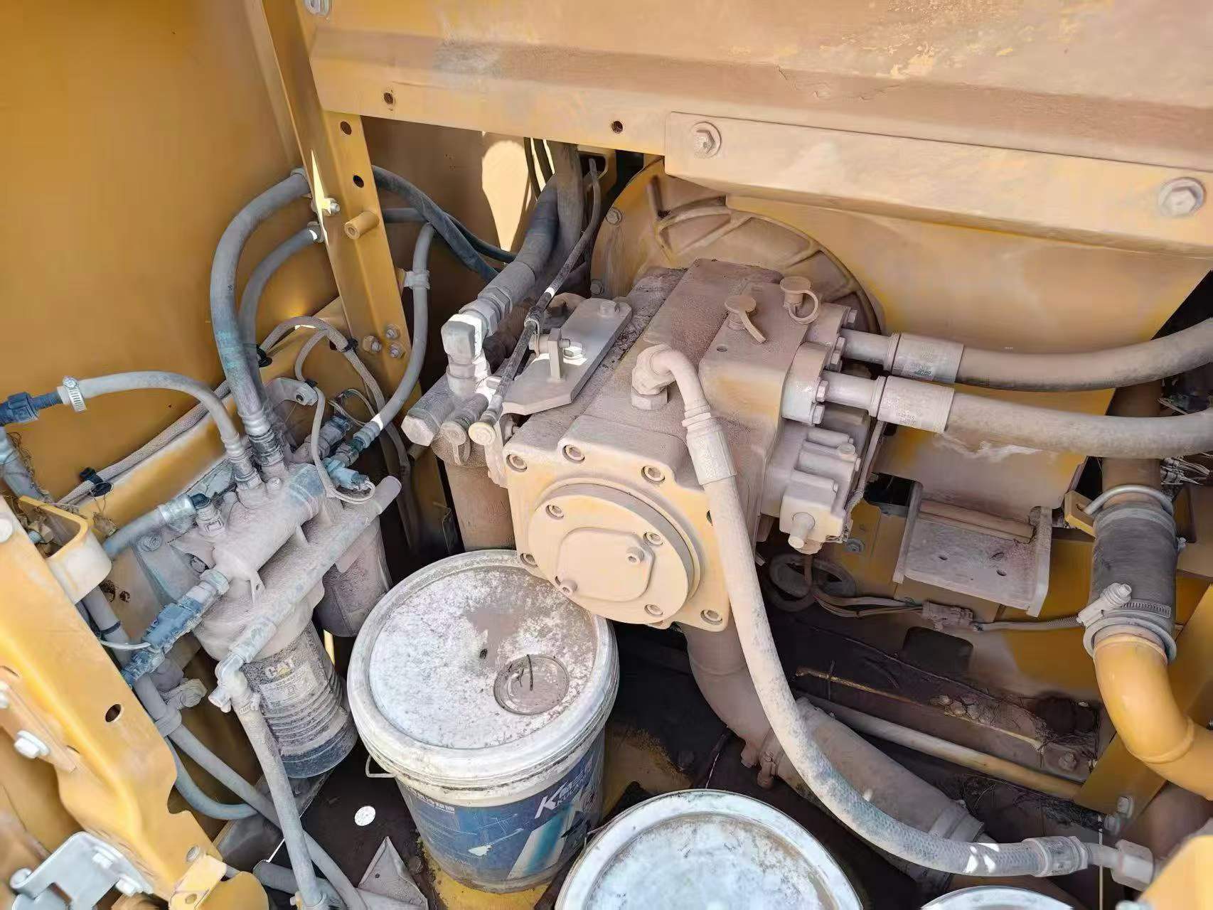 Buy Caterpillar 323 Used Excavator / 4