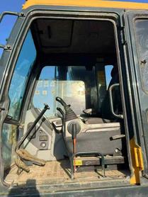 شراء حفارة Hyundai R215VS مستعملة / 9 شراء حفارة Hyundai R215VS مستعملة / 9