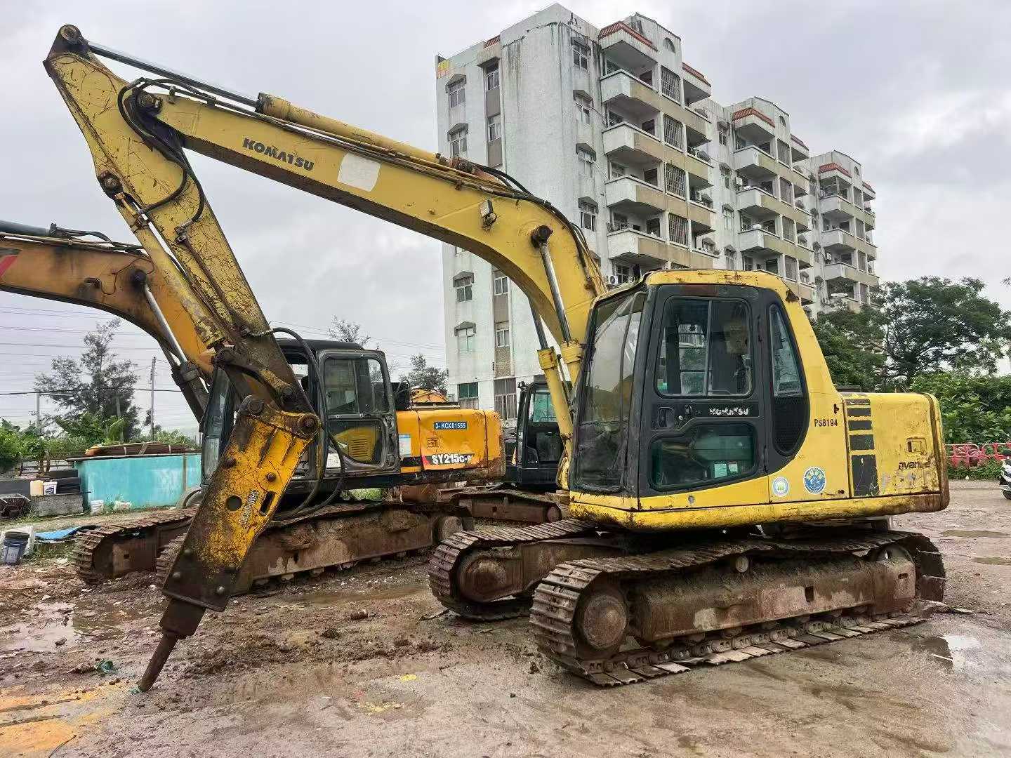 Buy Komatsu PC120-6 Used Excavator / 2