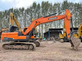 Buy Doosan DH200-3 Used Excavator / 4 Buy Doosan DH200-3 Used Excavator / 4