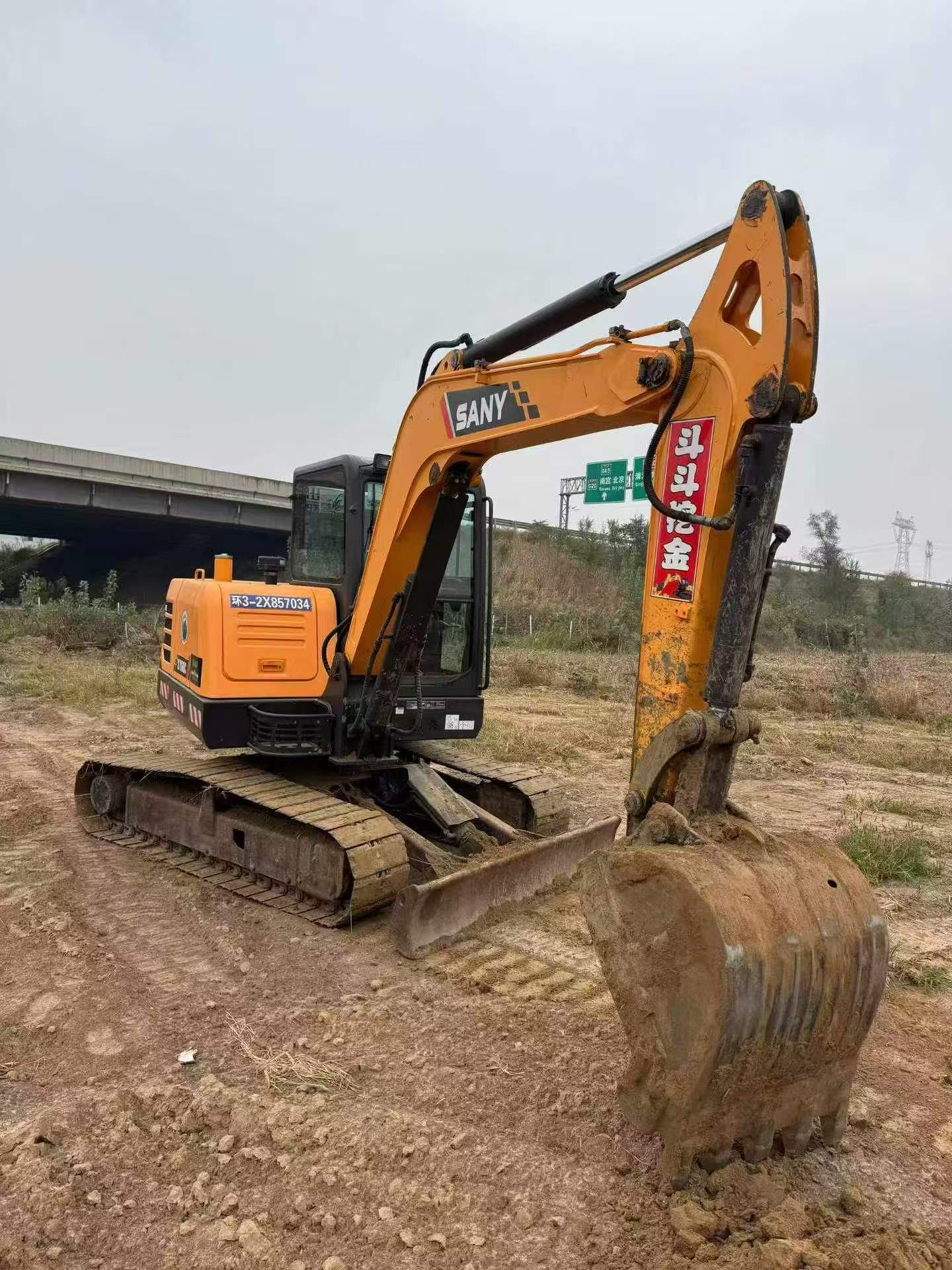 Buy Sany SY60 Used Excavator / 3