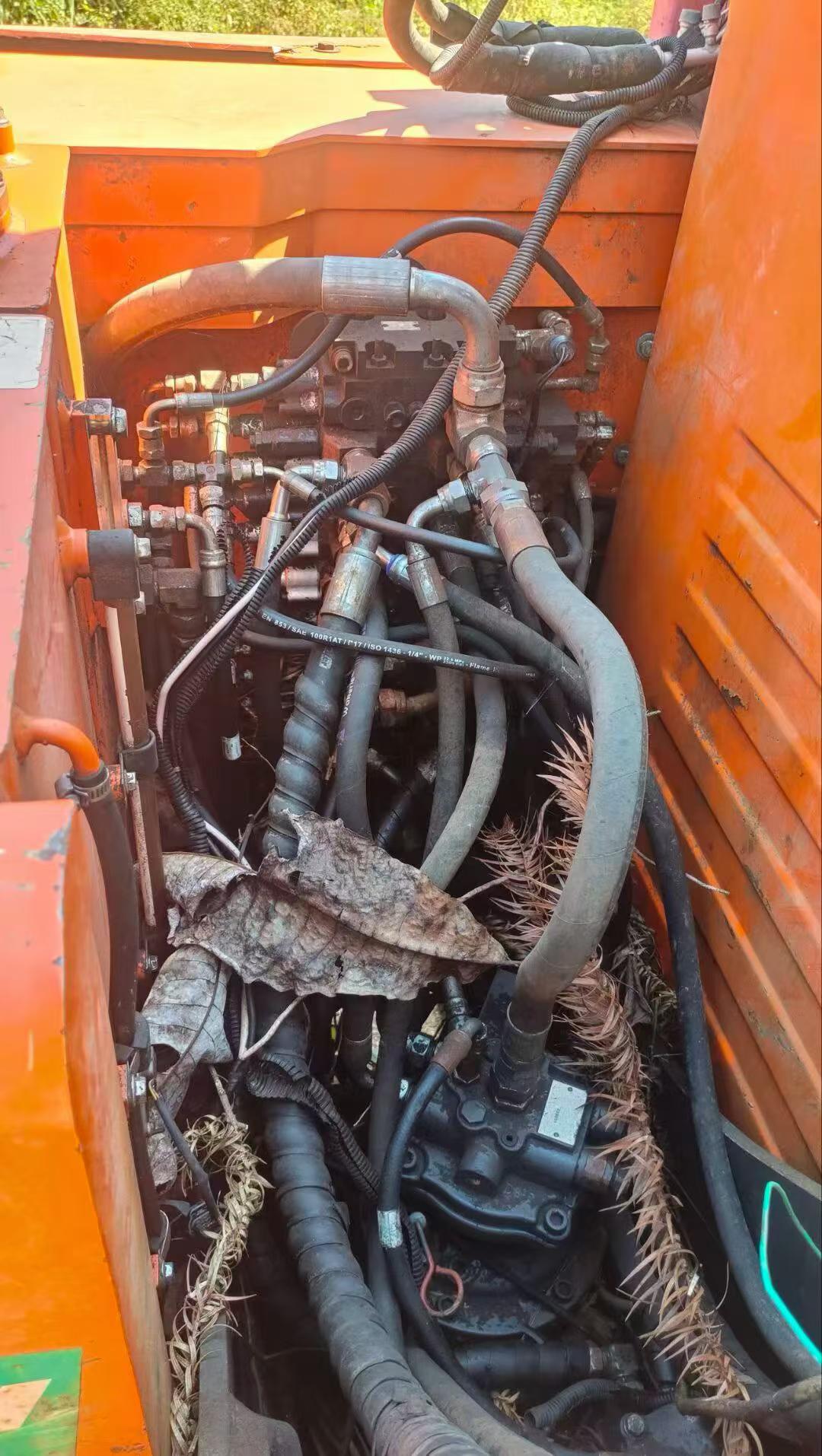 Buy Doosan DX75 Used Excavator / 2