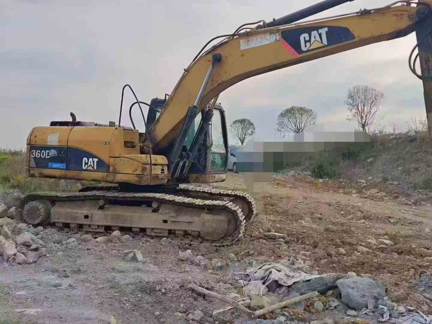 Buy Caterpillar 323 Used Excavator / 2
