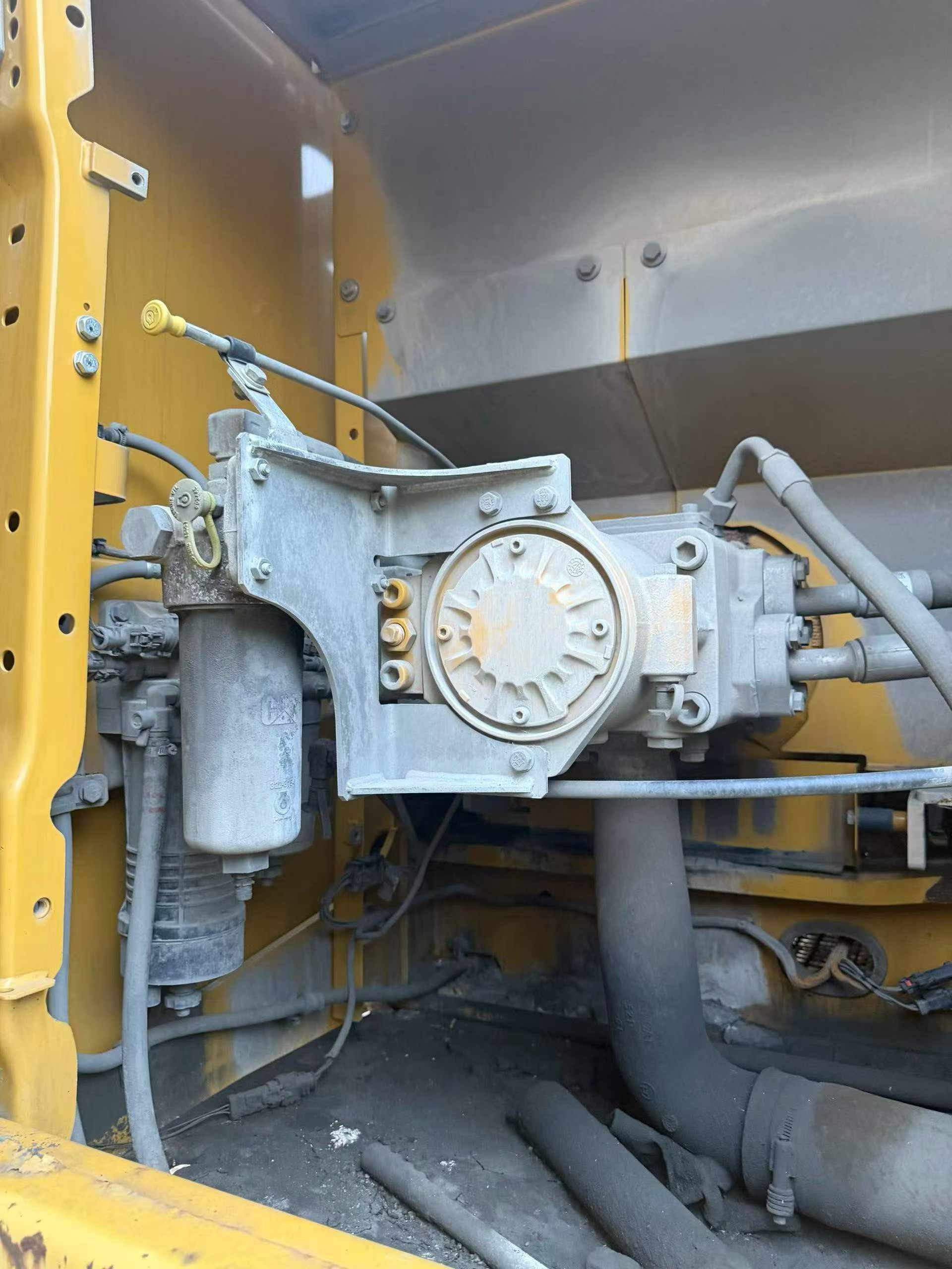 Buy Caterpillar 330B Used Excavator / 6
