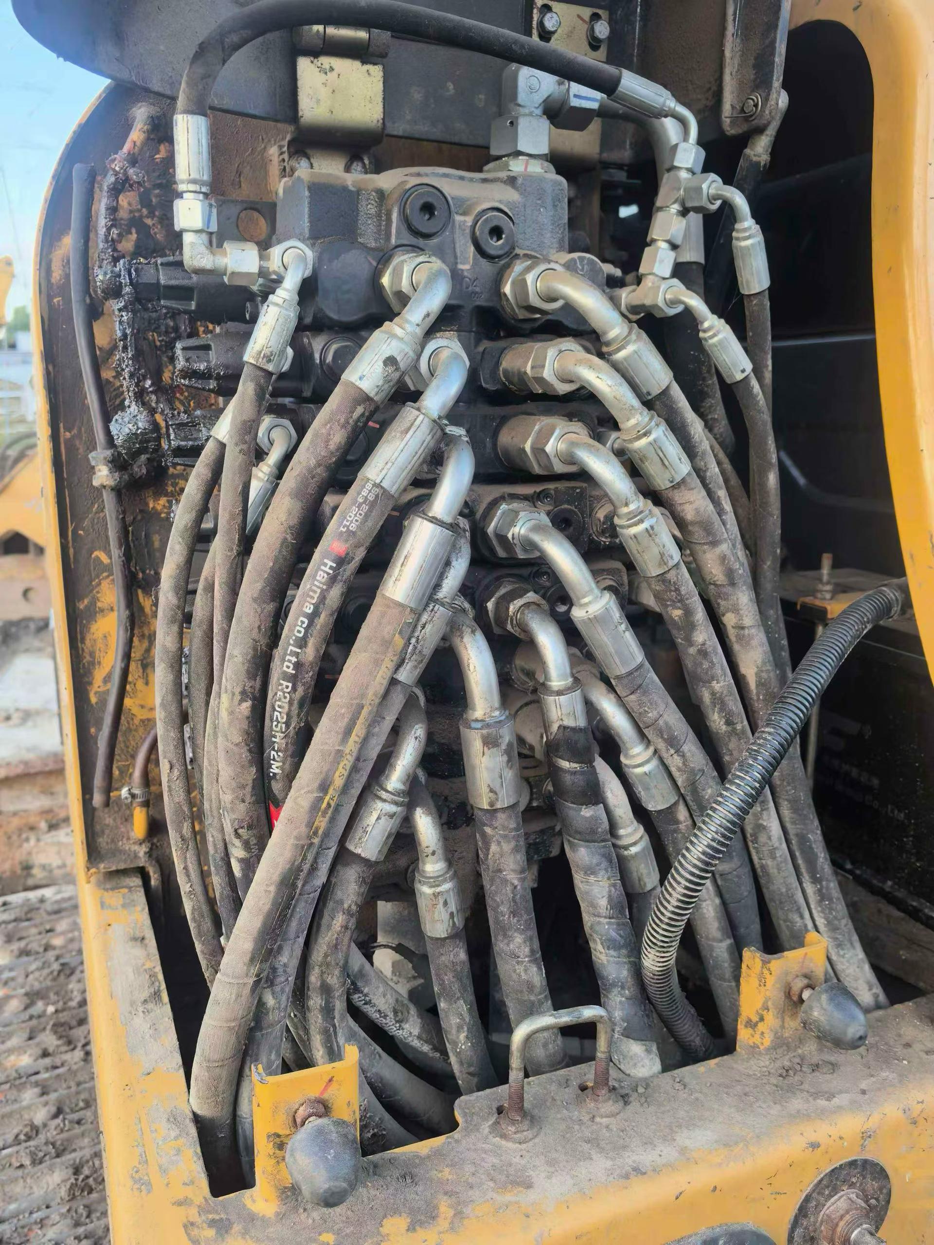 Buy XCMG XE60 Used Excavator / 6