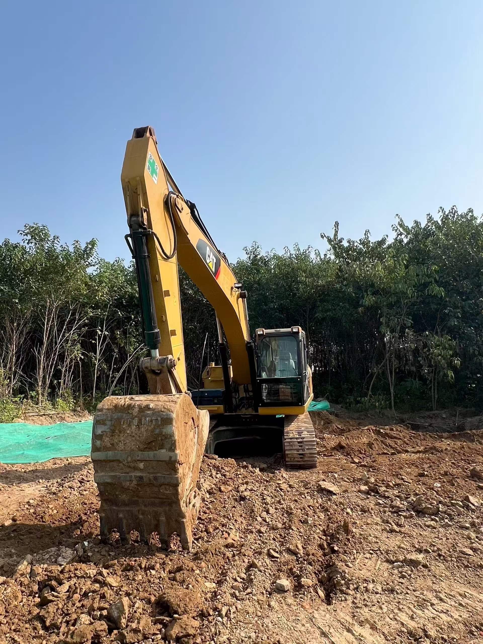 Buy Caterpillar 320A Used Excavator / 9