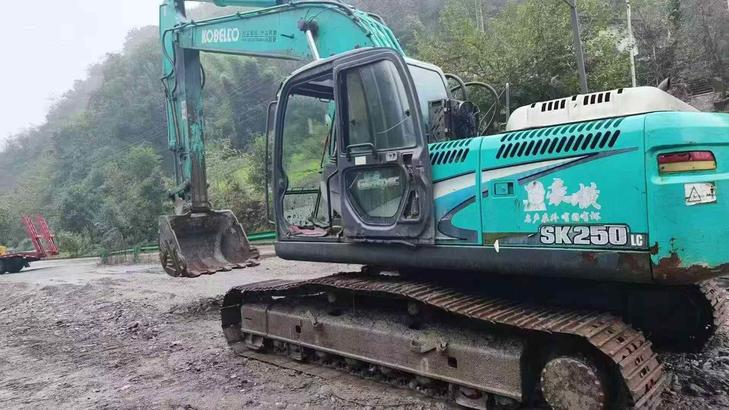 Buy Kobelco Used Excavator / 1