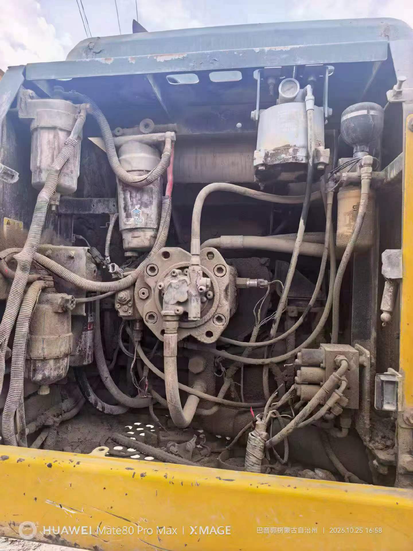 Buy Sumitomo SH240-3 Used Excavator / 3