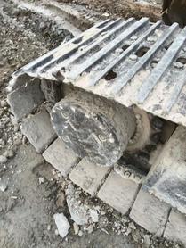 Buy Doosan DH220-7 Used Excavator / 6 Buy Doosan DH220-7 Used Excavator / 6