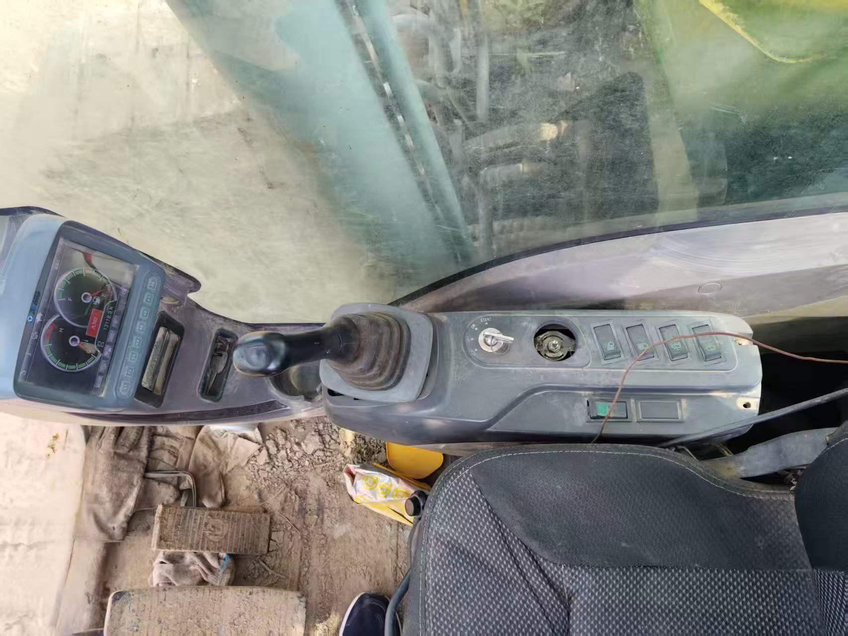 Buy XCMG XE215CA Used Excavator / 2