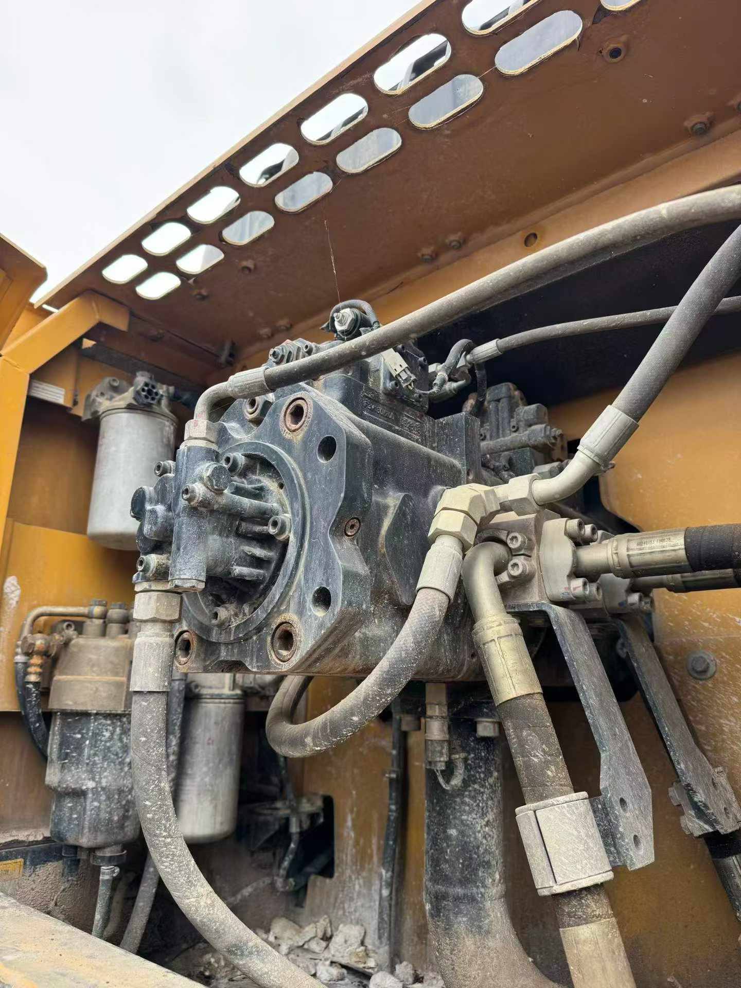 Buy Sany SY305H Used Excavator / 6
