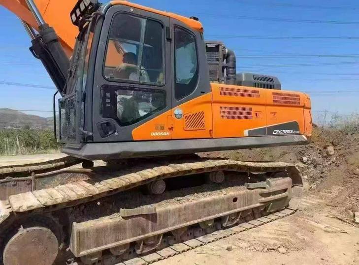 Buy Doosan DX380 Used Excavator / 1