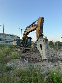 Buy XCMG XE550DK Used Excavator / 2 Buy XCMG XE550DK Used Excavator / 2