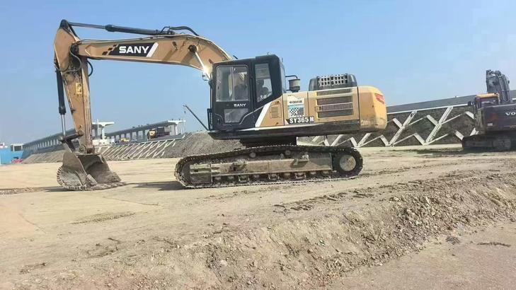 Buy Sany SY245H Used Excavator / 1