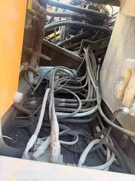Buy Volvo EC200 Used Excavator / 1