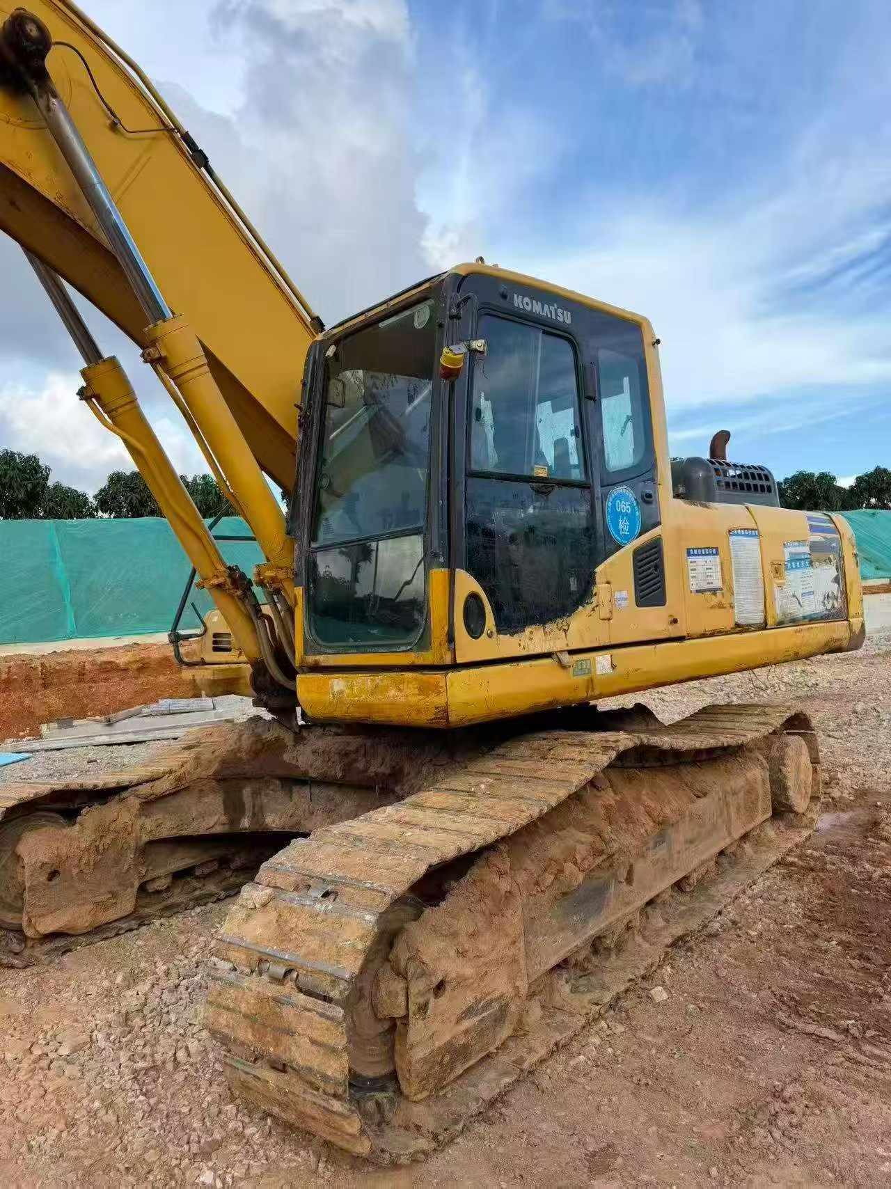 Buy Komatsu PC300-8 Used Excavator / 2