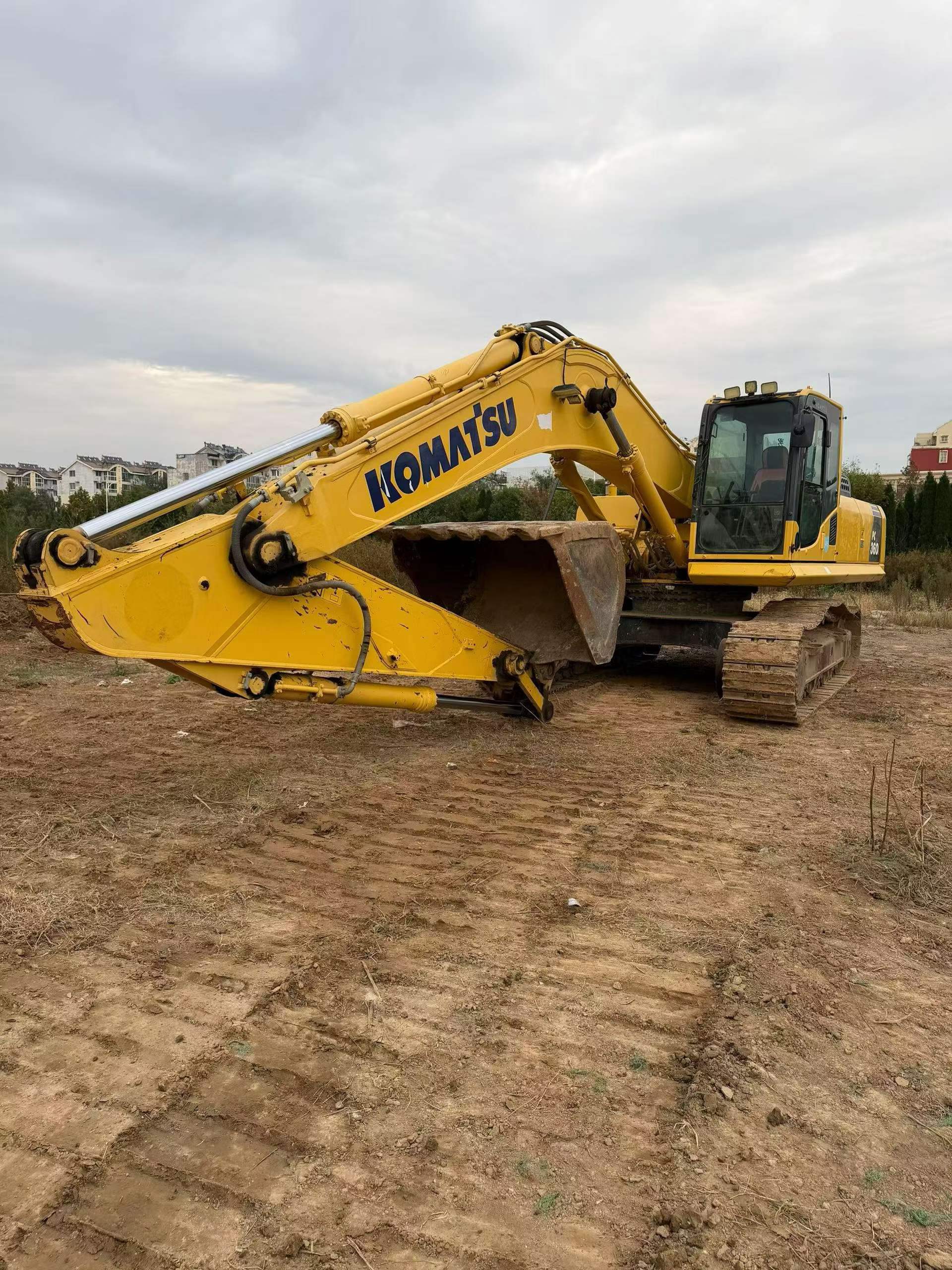 شراء Komatsu PC300 مستعمل حفارة