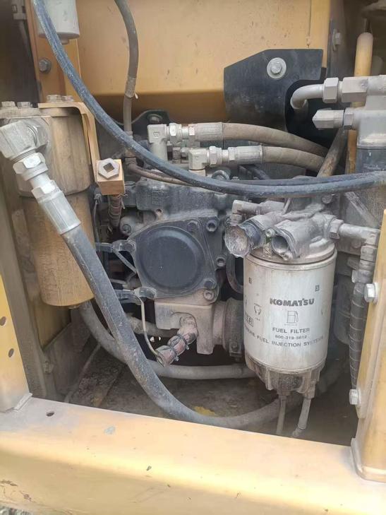 Buy Komatsu PC130-8 Used Excavator / 1