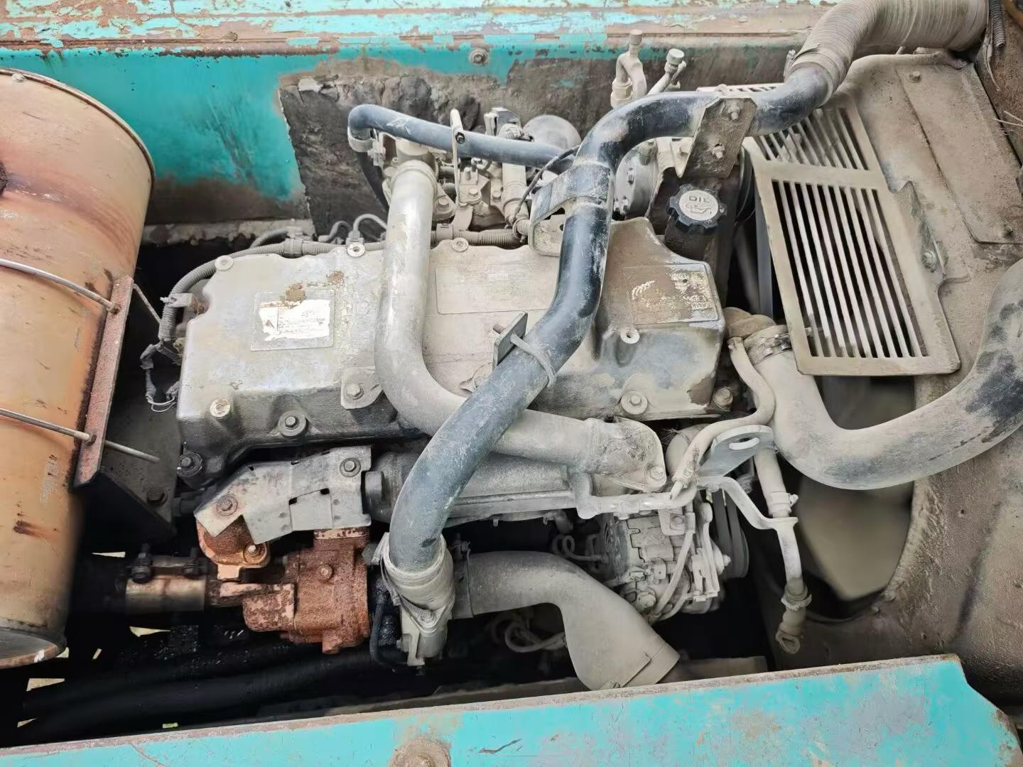 Buy Kobelco SK200 Used Excavator / 5