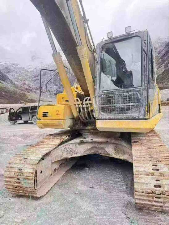 Buy Komatsu PC210 Used Excavator / 1