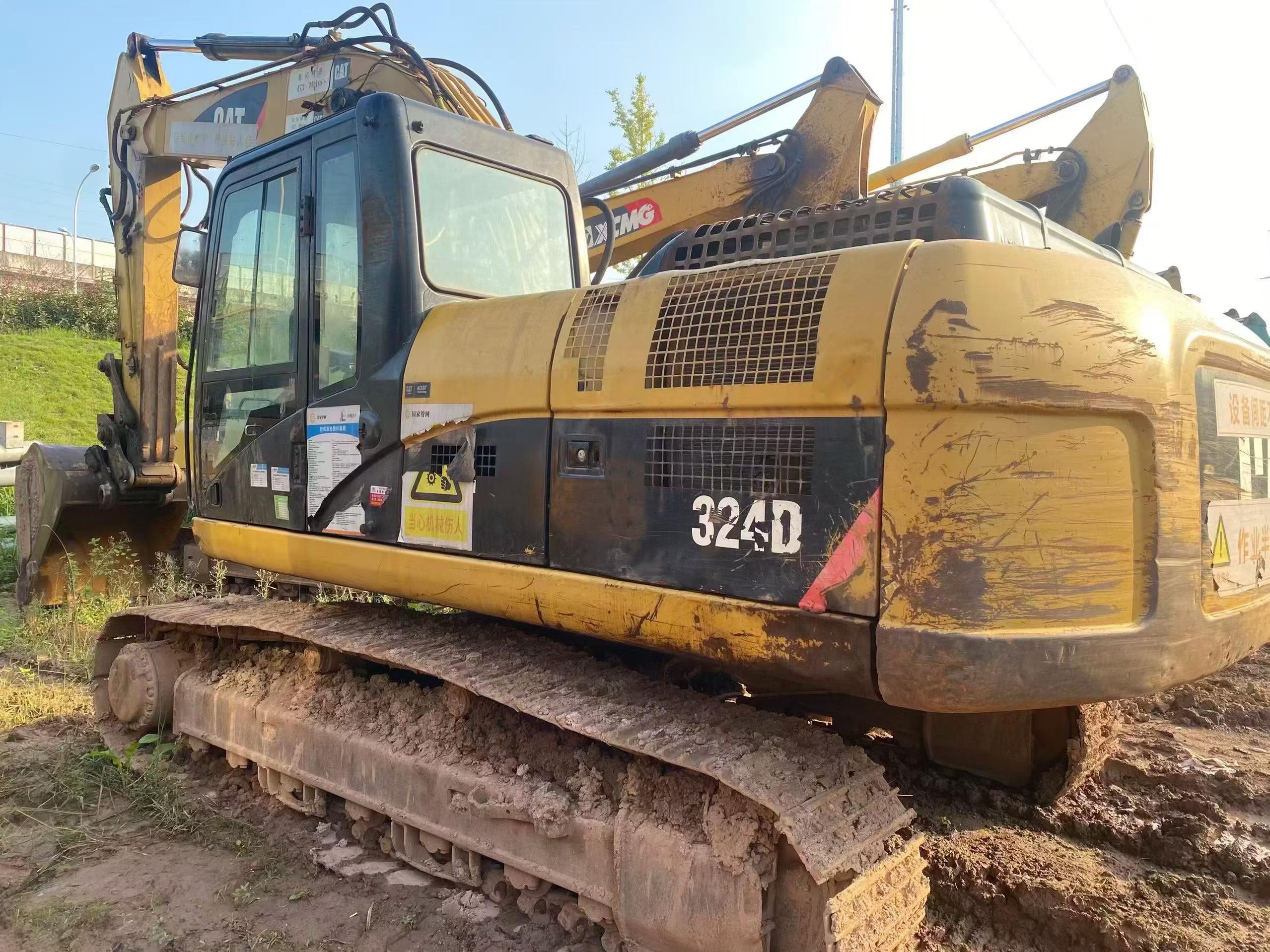 Buy Caterpillar 324D Used Excavator / 3
