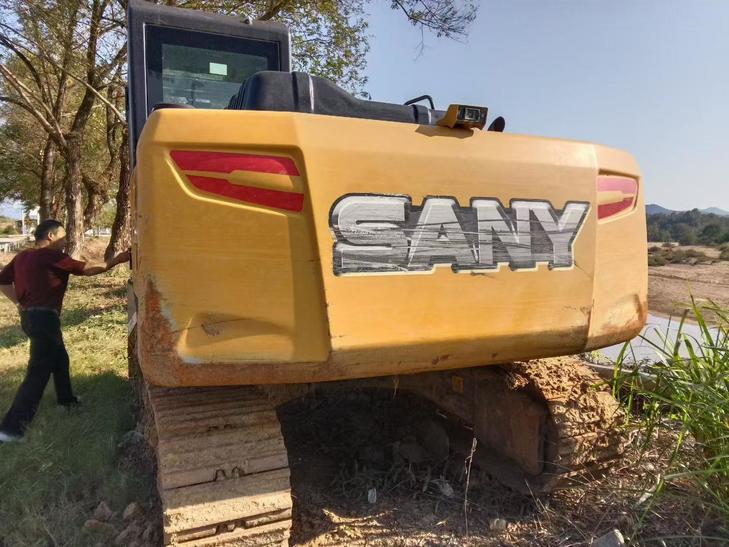 Buy Sany SY155H Used Excavator / 1